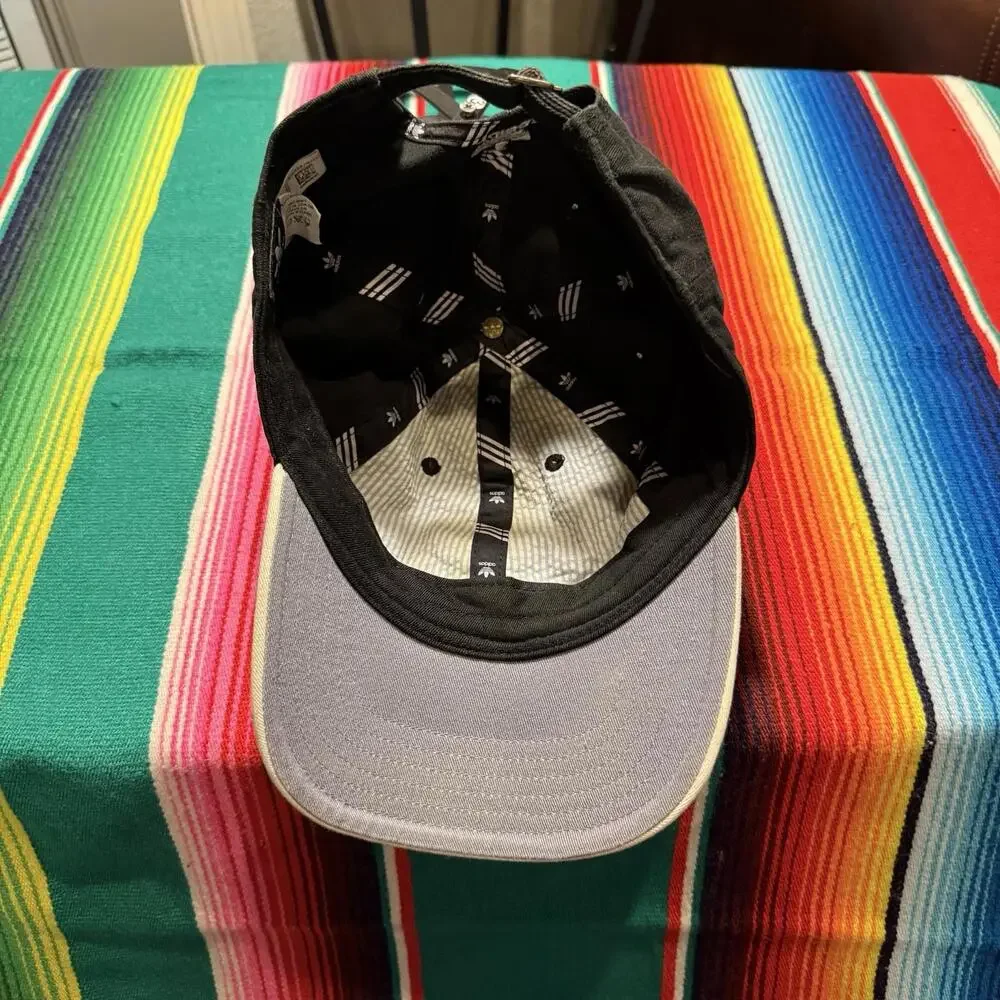 Vintage 00s Adidas Black White Embroidered Front Back Trefoil Strapback Hat OSFA